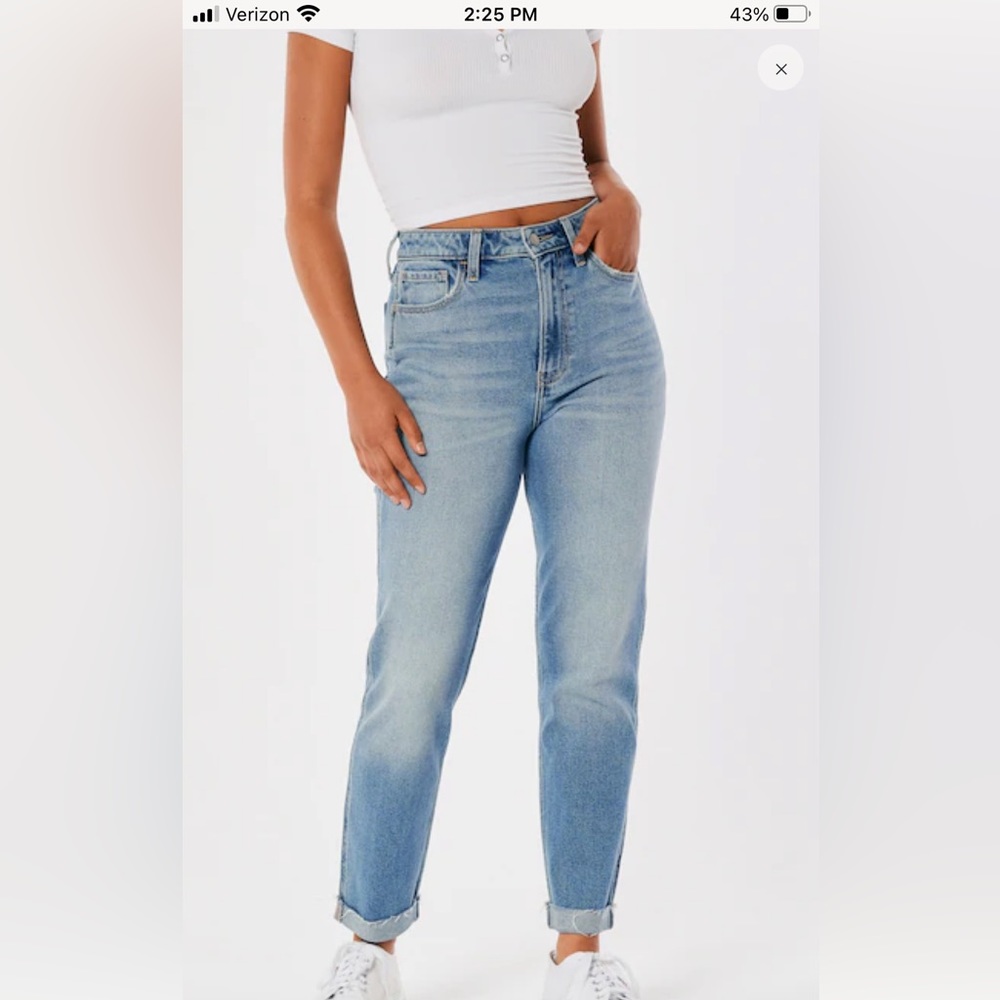 Hollister ultra high rise mom jean 15R W32 L27